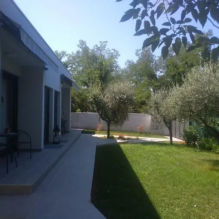 App Neno Guest house *